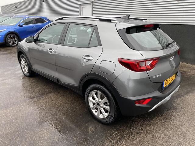 KIA Stonic 1.0 T-GDi MHEV DynamicLine Carplay Navigatie, Achteruitrijcamera, Cruise control, Airco, 1e eign. NL-auto, nieuw geleverd, BTW-auto