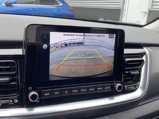 KIA Stonic 1.0 T-GDi MHEV DynamicLine Carplay Navigatie, Achteruitrijcamera, Cruise control, Airco, 1e eign. NL-auto, nieuw geleverd, BTW-auto