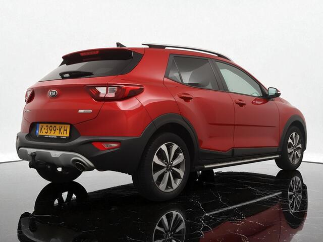 KIA Stonic 1.0 T-GDi MHEV DynamicPlusLine Navigatie - Camera - Climate control - Privacy glass - Keyless entry - Trekhaak - Fabrieksgarantie tot 02-2028