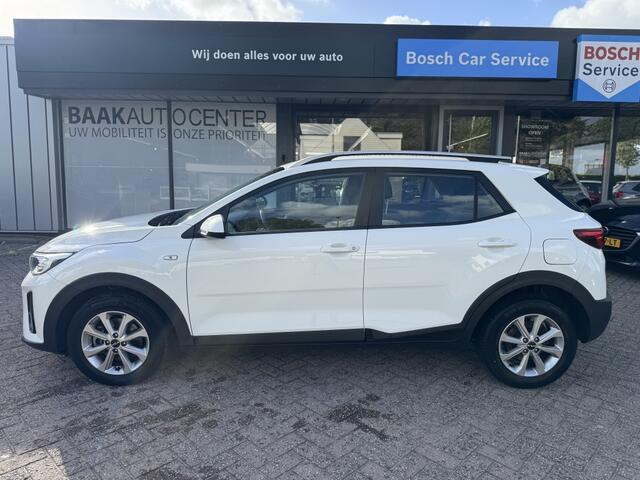 KIA Stonic 1.0 T-GDi MHEV DynamicLine | Camera | Carplay