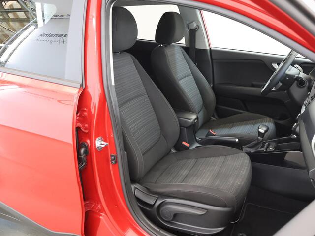 KIA Stonic 1.0 T-GDi MHEV DynamicPlusLine | Keyless | Navigatie | Parkeercamera | Apple Carplay/Android Auto | Climate Control