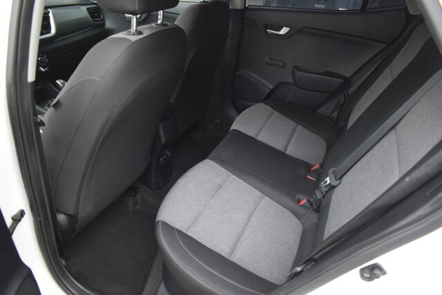 KIA Stonic 1.0 T-GDi DynamicLine | Airco | Cruise Control | Navigatie | Camera | BlueTooth | Tot 10Jr. Kia-Garantie