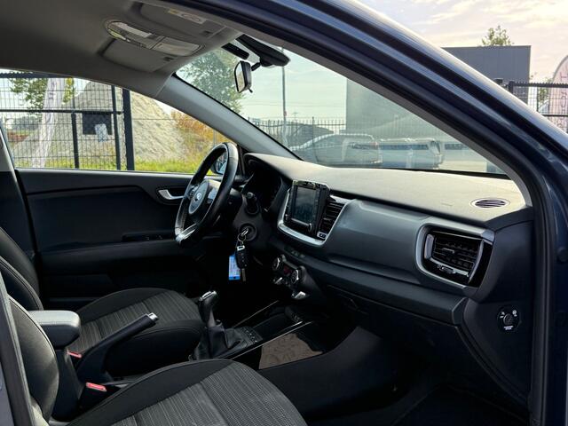 KIA Stonic 1.0 T-GDi DynamicLine | Climate control | Carplay | Stoel/Stuurverw. | Parkeersensoren