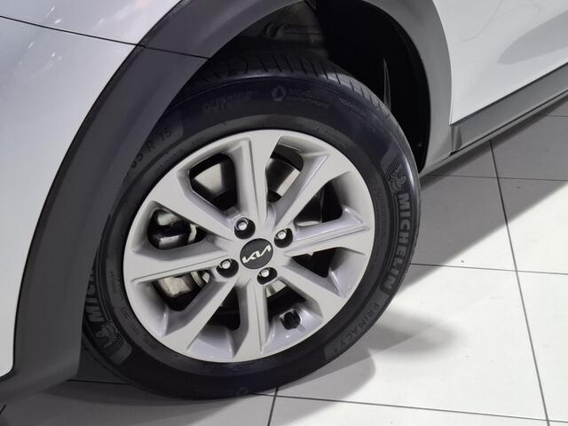 KIA Stonic 1.0 T-GDi MHEV DynamicLine Apple Carplay/Android Auto, Navigatie, Camera.