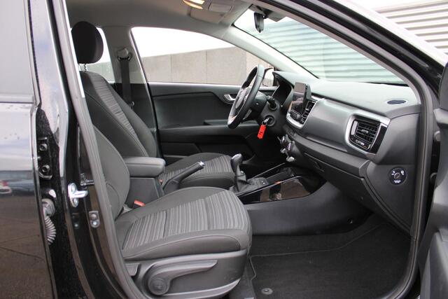 KIA Stonic 1.0 T-GDi MHEV DynamicLine Navigatie / Camera