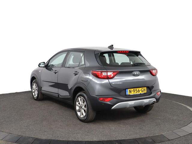 KIA Stonic 1.2 MPi Design Edition - Navigatie- Cruise Control - Achteruitrijcamera - Airco - Aanvullende fabrieksgarantie tot 2028 -