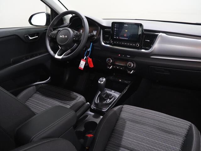 KIA Stonic 1.0 T-GDi MHEV DynamicLine | DIRECT UIT VOORRAAD LEVERBAAR!!! | Achteruit Camera | Climate Control | Apple Carplay/Android auto | Elektrische ramen | Cruise Control |