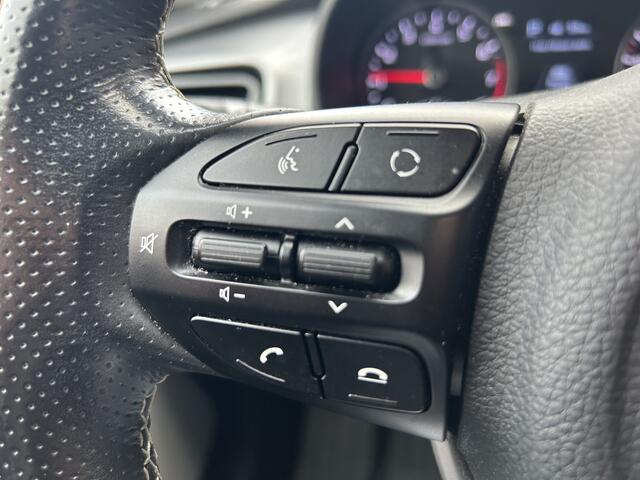 KIA Stonic 1.0 T-GDi DynamicPlusLine // LED // NAVI + CARPLAY // CLIMA // PDC // CAMERA // STOEL + STUURWIELVERWARMING