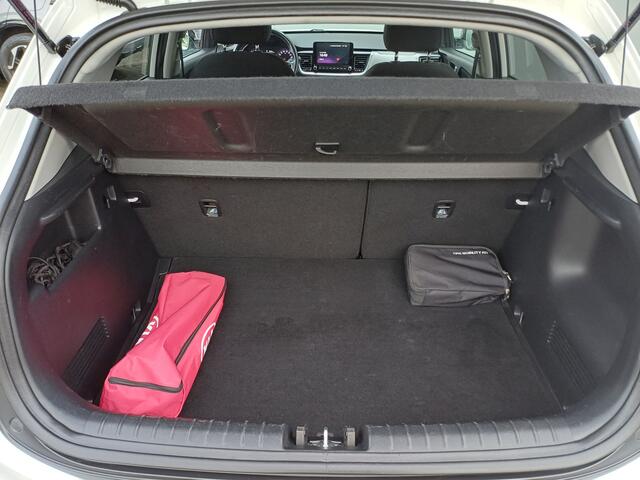 KIA Stonic 1.0 T-GDi MHEV DynamicPlusLine | ALL SEASON | TREKHAAK | NAVI | CAMERA | APPLE CARPLAY/ANDROID AUTO | Wij bieden ook financiering mogelijkheden aan.