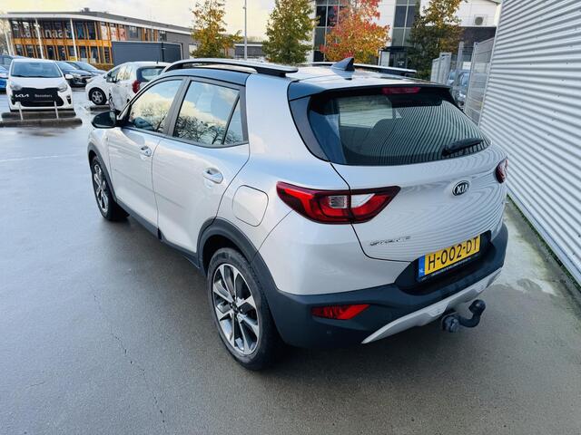 KIA Stonic 1.0 T-GDi DynamicLine NW geleverd & onderhouden | Trekhaak | Navi | Cruise | Airco | Automaat | Camera