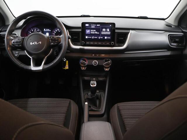 KIA Stonic 1.0 T-GDi MHEV DynamicLine | Parkeercamera | Bluetooth | Airco | Cruise Control | Navigatie via Carplay |