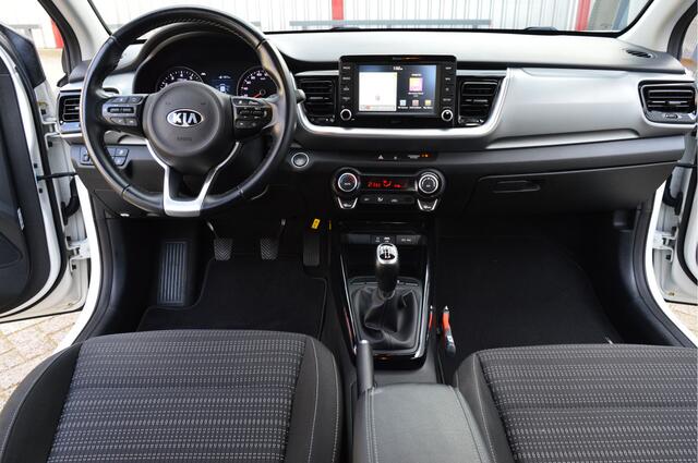 KIA Stonic 1.0 T-GDi DynamicPlusLine O.a: Clima, Navi, Cruise, PDC, Camera, Carplay, Etc. All-in prijs!