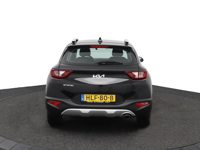 KIA Stonic 1.0 T-GDi MHEV DynamicLine Automaat - Climate Control - Navigatie - Cruise Control - DAB radio - - Fabrieksgarantie 17-04-2032