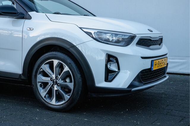 KIA Stonic 1.0 T-GDi DynamicLine Camera/ Navigatie/ Carplay/ 17" lmv/ Cruise control/ Airco