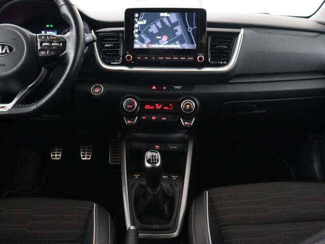 KIA Stonic 1.0 T-GDi MHEV GT-Line | 38.500km NAP | Stoelverwarming | Camera | Carplay | Adaptive cruise | Half leder | Stuurverwarming | Navigatie | Full LED | Keyless | Parkeerhulp | Climate control