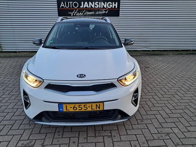 KIA Stonic 1.0 T-GDi MHEV DynamicLine Hybride met 31.857 km!!! | 1e Eigenaar | Ndl auto | Unieke km stand | Clima | Navigatie | Trekhaak | RIJKLAARPRIJS INCL 12 MAANDEN GARANTIE EN BEURT