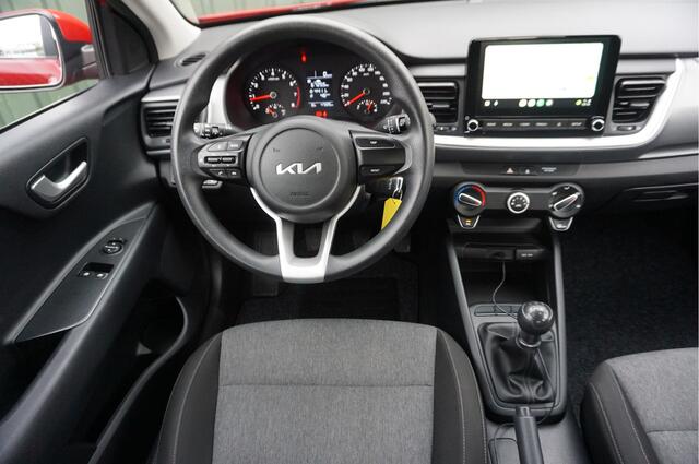 KIA Stonic 1.2 MPi ComfortLine + Carplay/ Airco/ PDC/ Garantie!