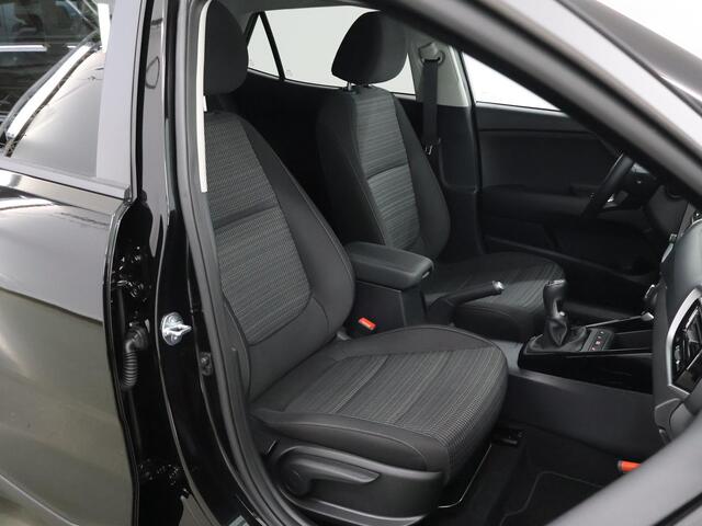 KIA Stonic 1.0 T-GDi MHEV DynamicPlusLine | Navigatie | Parkeercamera | Apple Carplay/Android Auto | Climate Control | Stoelverwarming |