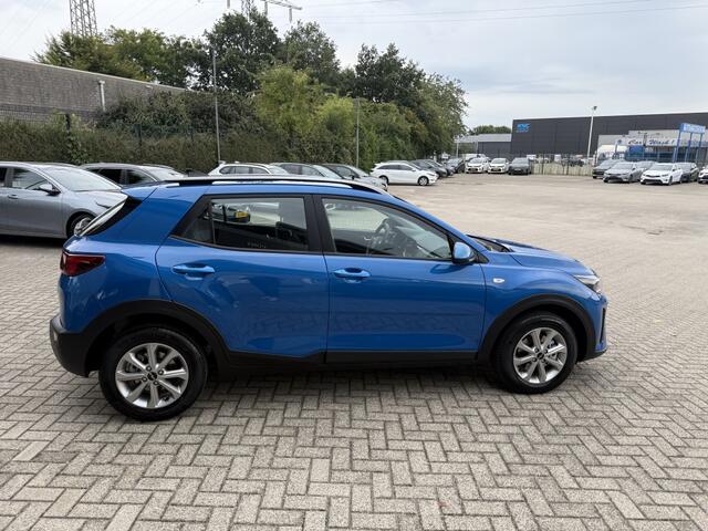 KIA Stonic 1.0 T-GDi MHEV DynamicLine NAVI + CAMERA