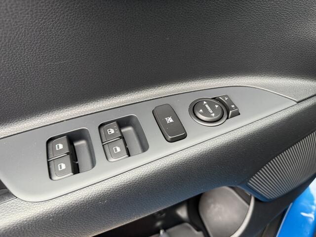 KIA Stonic 1.0 T-GDi MHEV DynamicLine NAVI + CAMERA