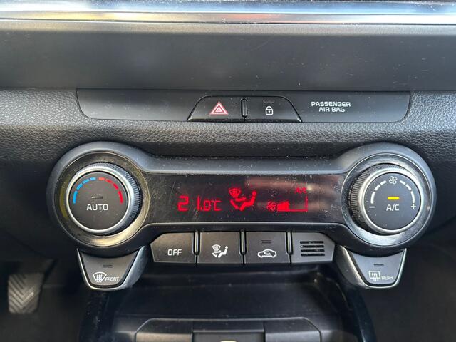 KIA Stonic 1.0 T-GDi MHEV DynamicLine | Trekhaak | All Season | Climate Control | Navigatie | Apple / Android intergratie