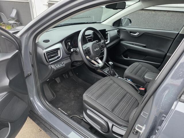 KIA Stonic 1.0 T-GDi MHEV DynamicPlusLine Navigatie, Apple CarPlay/Android Auto, achteruitrij camera, keyless, parkeersensoren, cruise control adaptief en stuurhulp