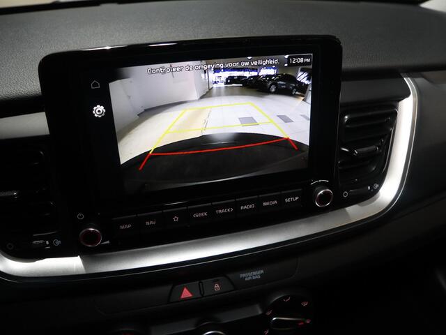 KIA Stonic 1.0 T-GDi MHEV ComfortLine | Achteruitrijcamera | Parkeersensoren achter | Navigatiesysteem | Cruise control | Actieve rijbaanassistentie |