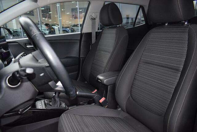 KIA Stonic 1.0 T-GDi MHEV DynamicPlusLine | Navigatie | Camera | Trekhaak | Cruise Control |