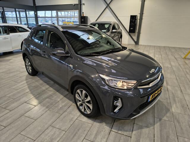 KIA Stonic T-GDi MHEV 100 pk ComfortLine | Navi | Clima | Cruise | Camera | Apple Carplay | 16" | Zeer zuinig |