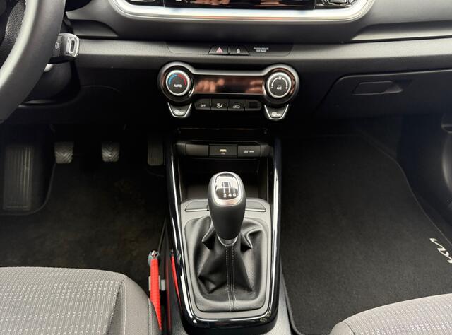 KIA Stonic 1.0 T-GDi MHEV DynamicLine I Navi I Camera I Climate Control | Apple Carplay/Android Auto | Cruise control