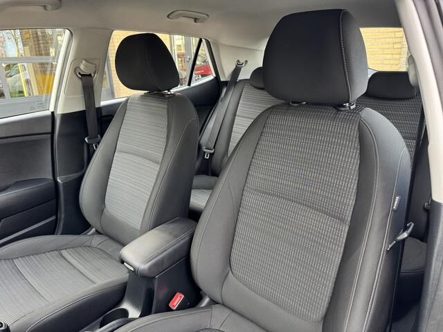 KIA Stonic 1.0 T-GDi MHEV DynamicLine Climate Control Navi Carplay