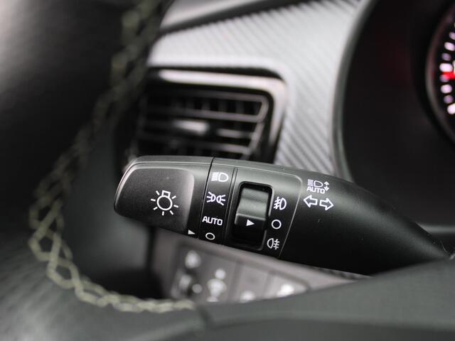 KIA Stonic 1.0 T-GDi MHEV GT-PlusLine | Schuifdak | Stuur-/stoelverwarming | Cruise adapt. | Camera | Navi | 17" LM | Clima | LED |