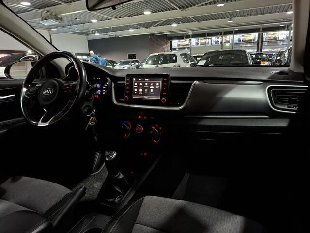 KIA Stonic 1.0 T-GDi ComfortPlusLine Navigator Apple Carplay/Android Auto, Navigatie, Camera.