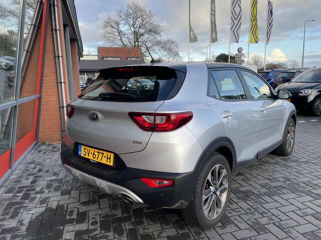KIA Stonic 1.0 T-GDi ComfortPlusLine Navigator / PARKEERSENSOREN / ACHTERUITRIJCAMERA / CRUISE CONTROL