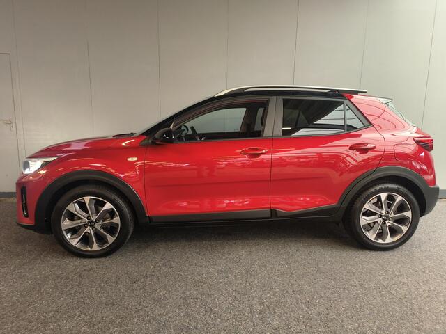KIA Stonic 1.0 T-GDi Sports Edition Rijklaar + 12 maanden Bovag-garantie Henk Jongen Auto's in Helmond, al 50 jaar service zoals 't hoort!