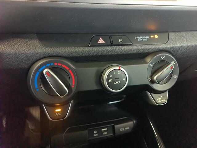 KIA Stonic 1.0 T-GDi Sports Edition Rijklaar + 12 maanden Bovag-garantie Henk Jongen Auto's in Helmond, al 50 jaar service zoals 't hoort!