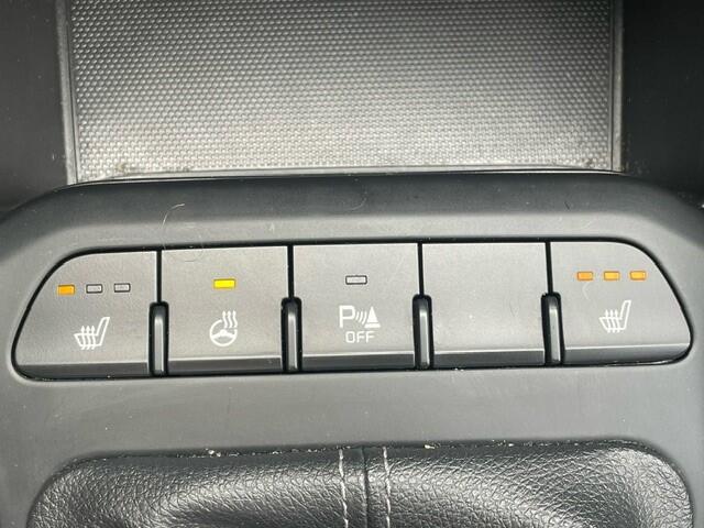 KIA Stonic 1.0 T-GDi MHEV DynamicPlusLine Navigatie ( Apple Carplay/Android auto), Climate Control, Cruise Control, Afn.Trekhaak, Stoel/Stuurverwarming