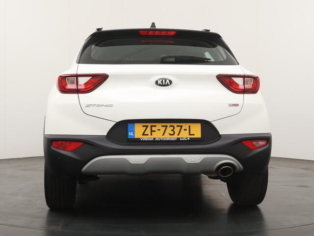 KIA Stonic 1.0 T-GDi DynamicLine - Cruise Control - Navigatie - Apple Carplay/Android Auto - Achteruitrij camera - Fabrieksgarantie 14-05-2026