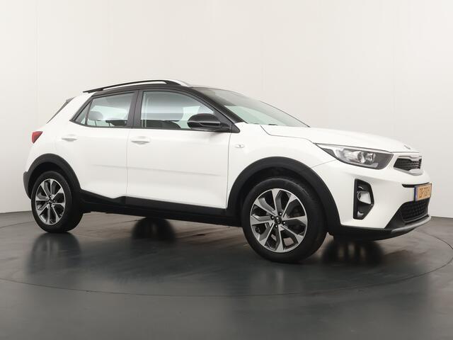 KIA Stonic 1.0 T-GDi DynamicLine - Cruise Control - Navigatie - Apple Carplay/Android Auto - Achteruitrij camera - Fabrieksgarantie 14-05-2026