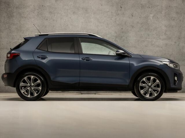 KIA Stonic 1.0 T-GDi DynamicLine (APPLE CARPLAY, NAVIGATIE, CAMERA, CLIMATE, SPORTSTOELEN, GETINT GLAS, LM VELGEN, KEYLESS, NIEUWSTAAT)