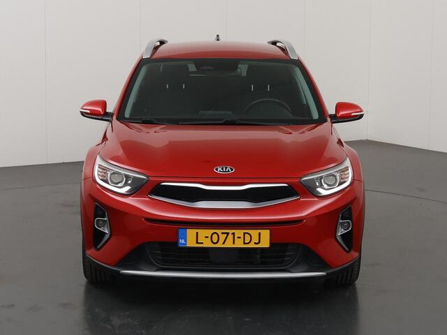 KIA Stonic 1.0 T-GDi MHEV DynamicPlusLine | Trekhaak | Keyless | Navigatie | Parkeercamera | Apple Carplay/Android Auto | Climate Control |