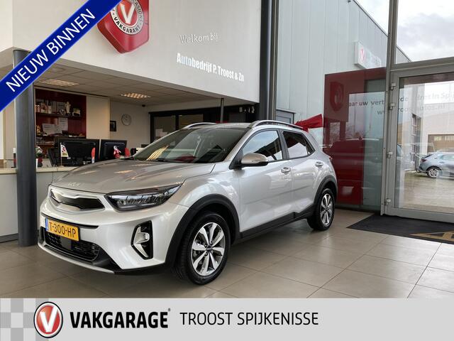 KIA Stonic 1.0 T-GDi MHEV DynamicPlusLine,Navigatie,Achteruitrijcamera,Spraakbediening,Keyless,Climate&Cruisecontrol Adaptief, Achteruitrijsensoren,DAB,16 Inch Lmv