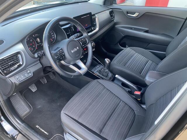 KIA Stonic 1.0 T-GDi MHEV DynamicLine Navigatie + Camera // Climate // Cruise Control Info Roel : 0492-588951