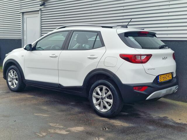 KIA Stonic 1.0 T-GDi MHEV DynamicLine Nieuw geleverd, Dealeronderhouden, 1e eign. Apple Carplay en/of Android auto Navigatie, Achteruitrijcamera