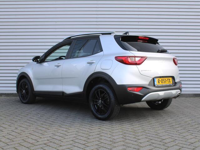 KIA Stonic 1.0 T-GDi MHEV DynamicLine | Stoelverwarming | Camera | Parkeersensor v+a | Clima | Navi | Apple Carplay/Android Auto | 15" LM | Cruise |