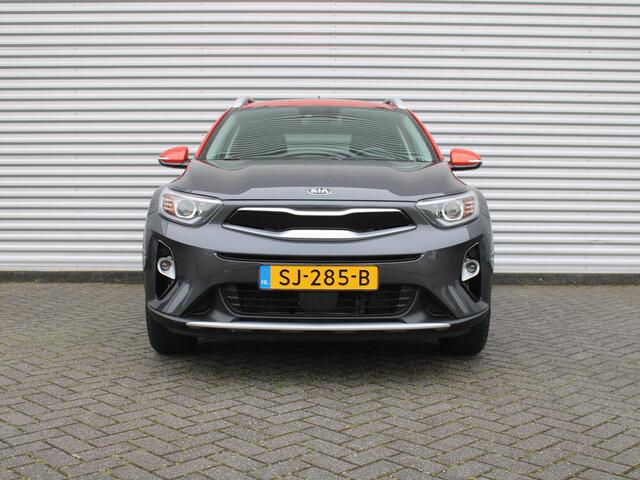 KIA Stonic 1.0 T-GDi DynamicLine | Trekhaak | Camera | Navi | Keyless | Clima | Cruise | 17" LM | All seasons | Eerste eigenaar | Dealeronderhouden |