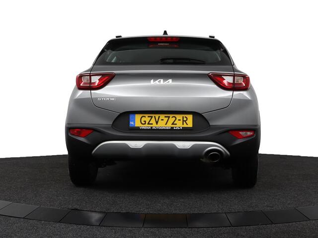 KIA Stonic 1.0 T-GDi MHEV DynamicLine - Apple Carplay/ Android Auto - Cruise Control - Airco - Achteruitrijcamera - Fabrieksgarantie tot 01-2032