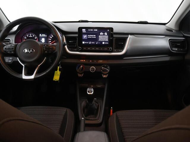 KIA Stonic 1.0 T-GDi MHEV DynamicLine | Trekhaak | Parkeercamera | Apple Carplay/Android Auto | Climate Control | Cruise control |