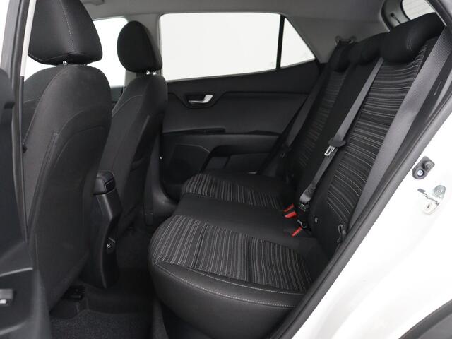 KIA Stonic 1.0 T-GDi MHEV DynamicPlusLine | Adaptive cruise | Carplay | Camera | Keyless | Climate control | DAB | Navigatie | Bluetooth | Parkeerhulp