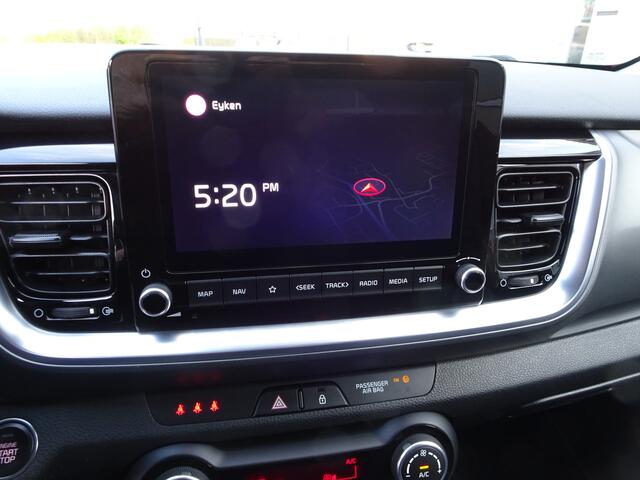 KIA Stonic 1.0 T-GDi MHEV DynamicPlusLine Automatische airco, navigatie, cruise controle, parkeersensoren, achteruitrijcamera, keyless entry, dab, licht metalen velgen, andere dak kleur, enz.